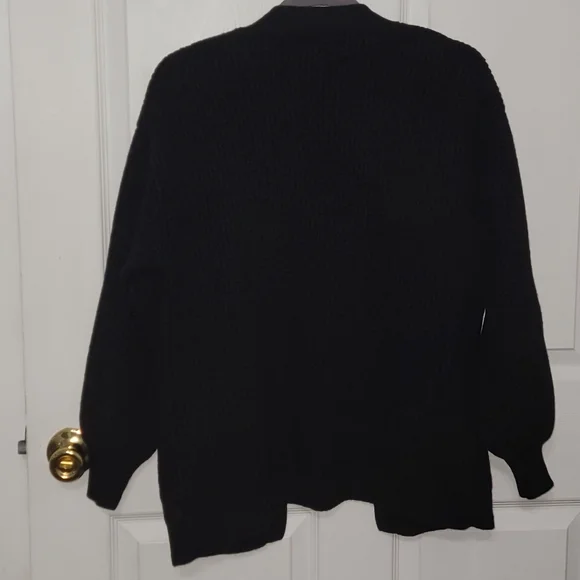 Aritzia Wilfred Free 100% Merino Wool Open Women's Cardigan in Black - Picture 4 of 13